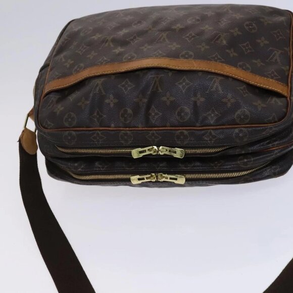 LOUIS VUITTON Monogram Reporter GM Shoulder Bag - Picture 6 of 15